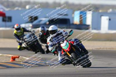 media/Dec-18-2022-SoCal Trackdays (Sun) [[8099a50955]]/Turn 2 (950am)/